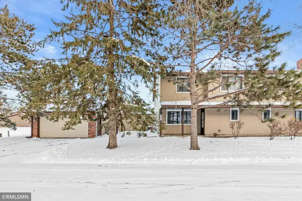 2451 Wimbledon Bay, Woodbury, MN 55125