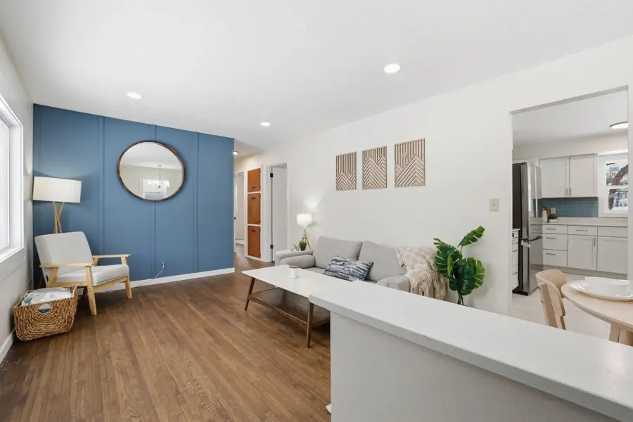 6951 11th Street N, Oakdale, MN 55128 - Image #3