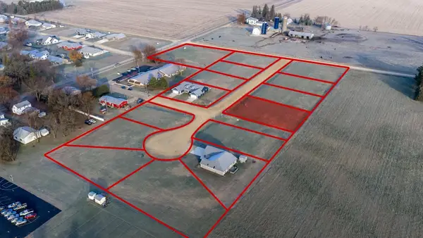 400 3rd Street Nw, Adams, MN 55909