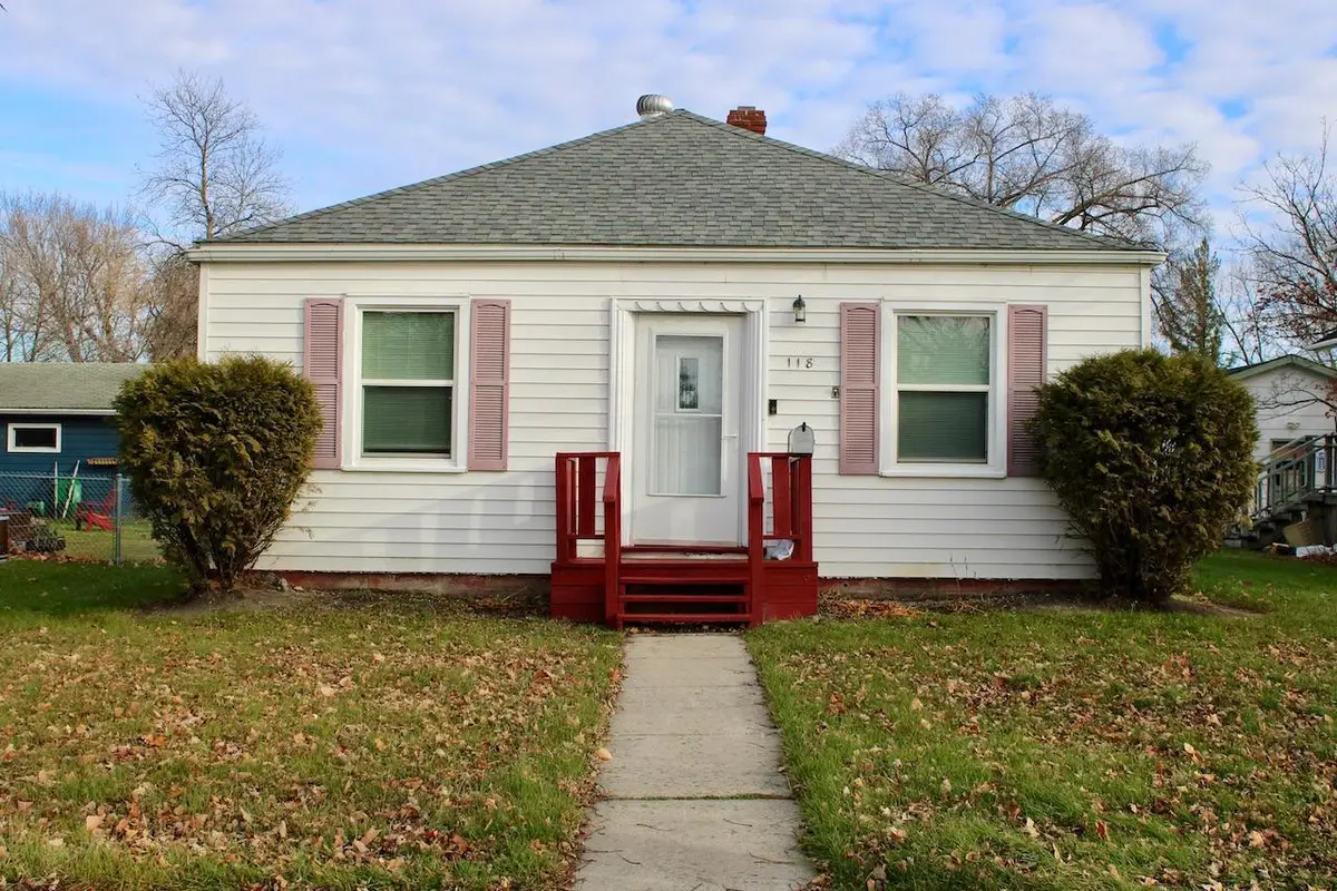 118 Crocker Avenue N, Thief River Falls, MN 56701 - Image #1