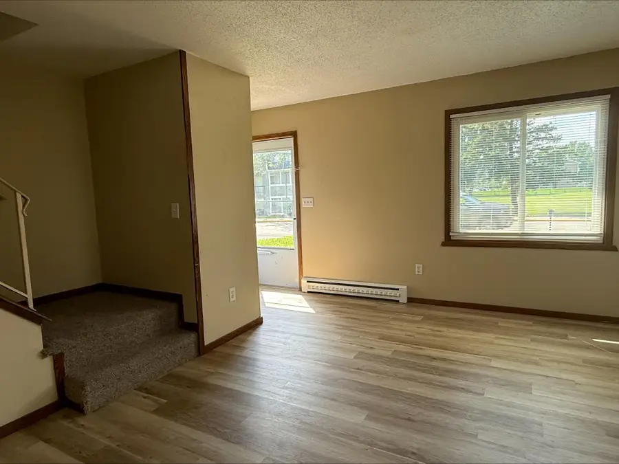 901-903 12th Street Sw, Forest Lake, MN 55025 - Image #3