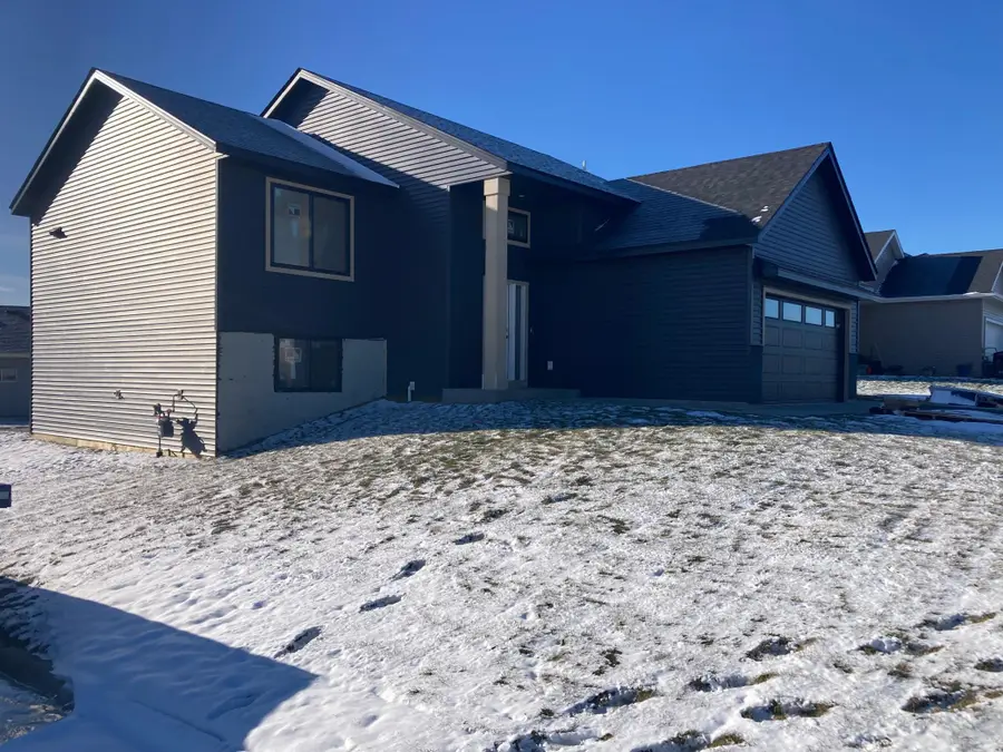 101 Fairway Street, Zumbrota, MN 55992 - Image #2