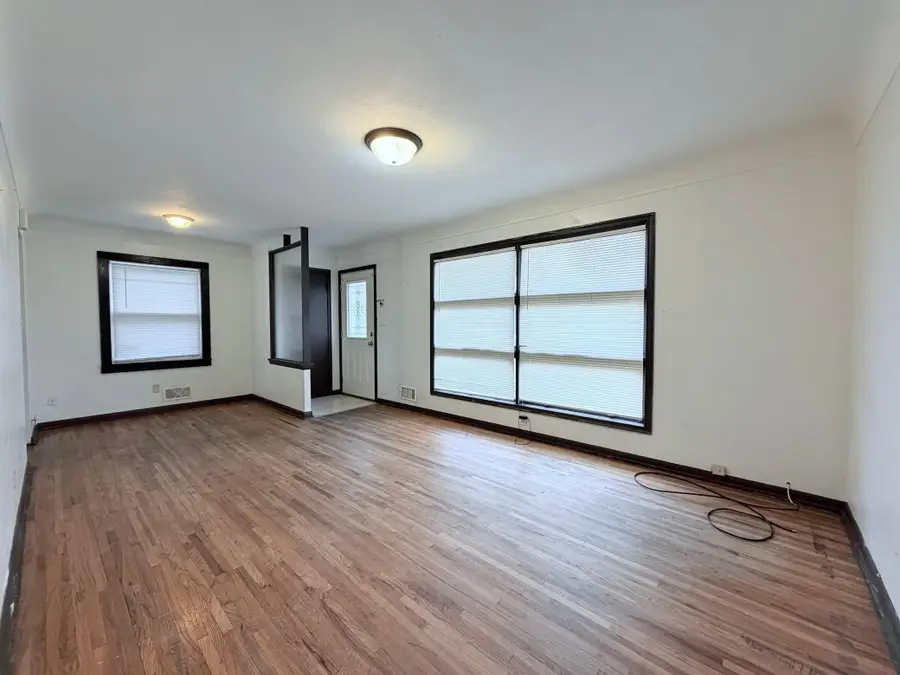 1569 Montana Avenue E, Saint Paul, MN 55106 - Image #2