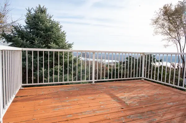 10174 Indigo Drive, Eden Prairie, MN 55347