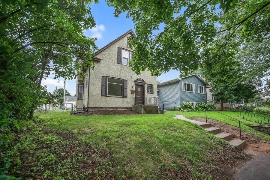 804 Hawthorne Avenue E, Saint Paul, MN 55106 - Image #2