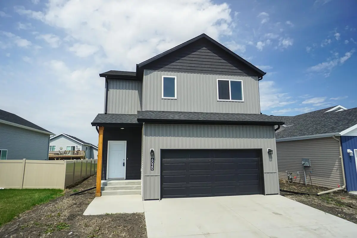 6020 80th Avenue S, Horace, ND 58047 - #1