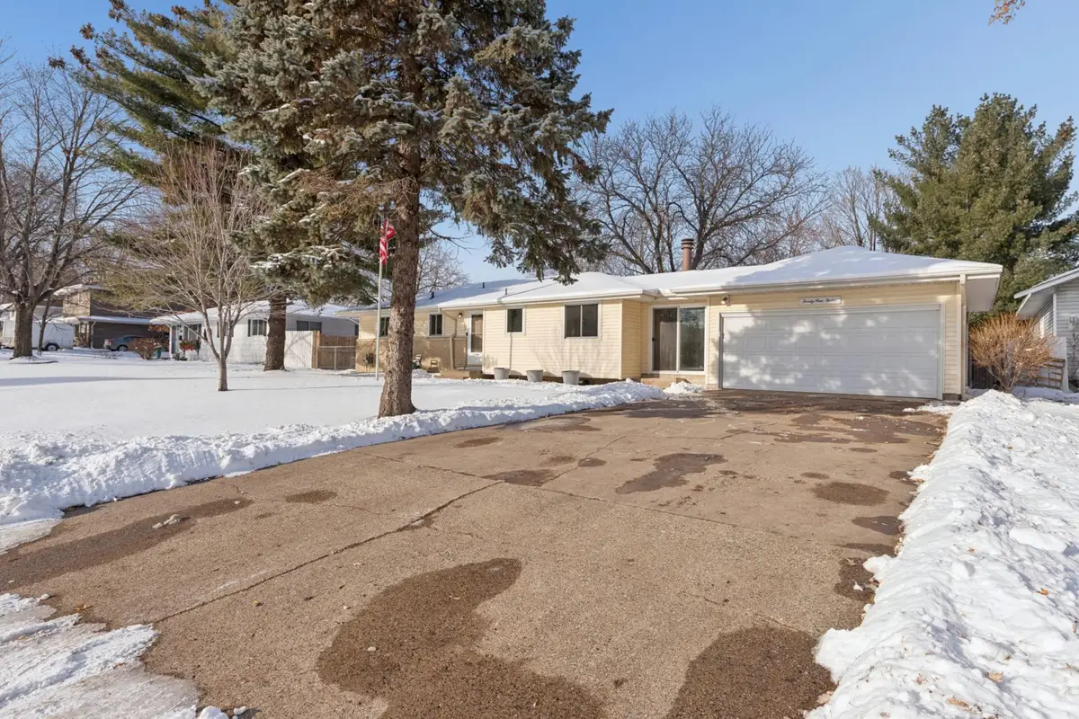 2912 W 88th Street, Bloomington, MN 55431 - Image #1