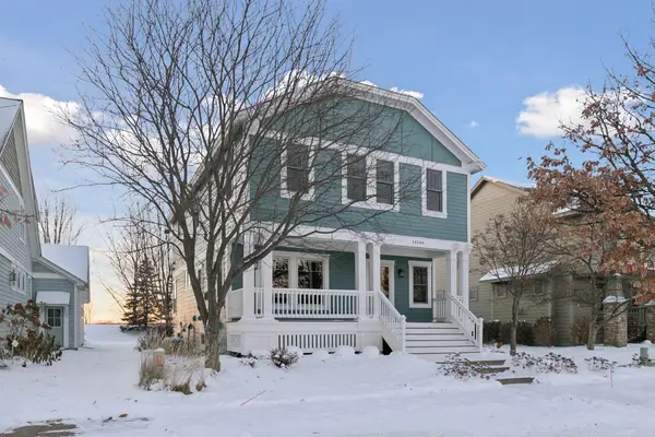 14246 Garden Way N, Hugo, MN 55038