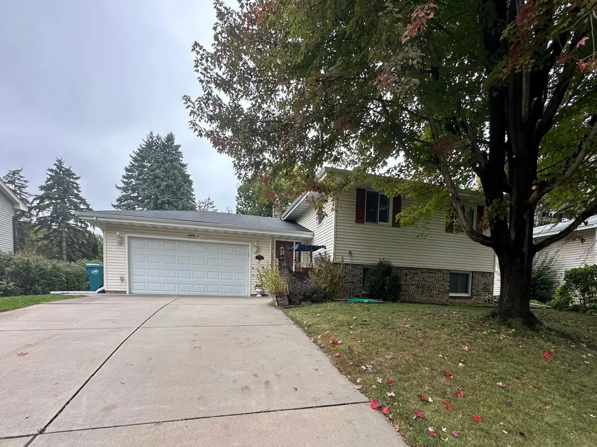 1786 17th Avenue Nw, New Brighton, MN 55112 - Image #1