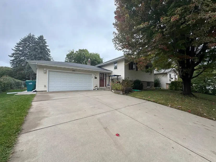 1786 17th Avenue Nw, New Brighton, MN 55112 - Image #3