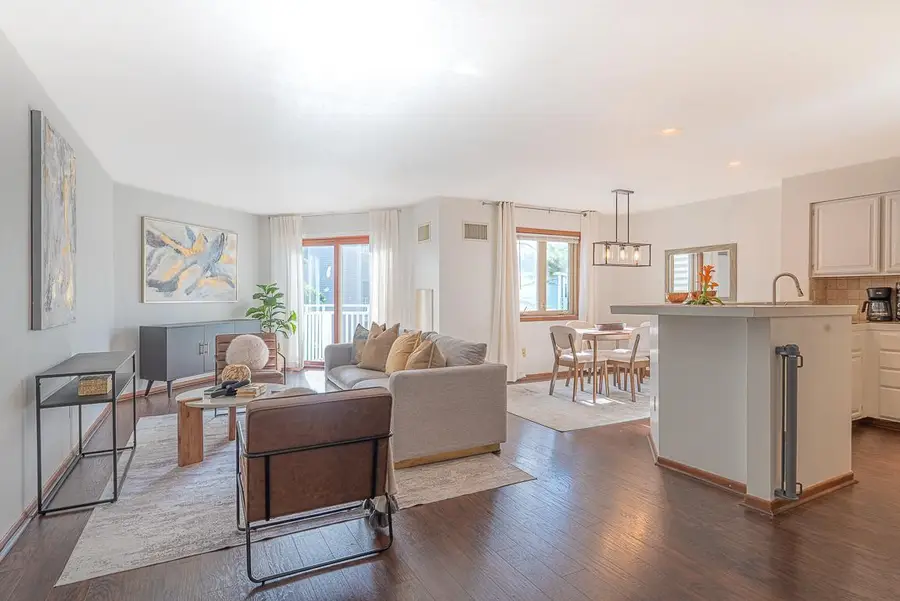 1372 Carling Drive #208, Saint Paul, MN 55108 - Image #2