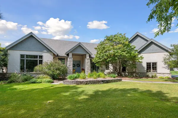 2125 Carriage Lane, Wayzata, MN 55391