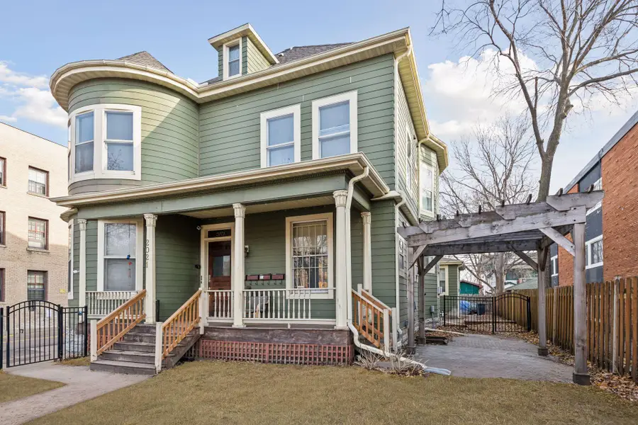 2021 3rd Avenue S, Minneapolis, MN 55404 - Image #2
