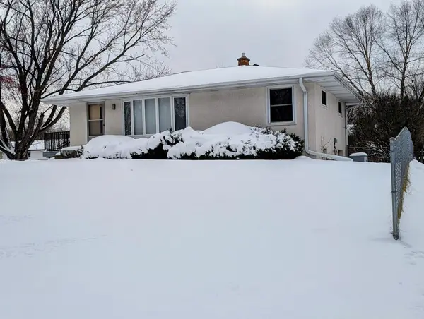 5919 Carlson Street, Shoreview, MN 55126