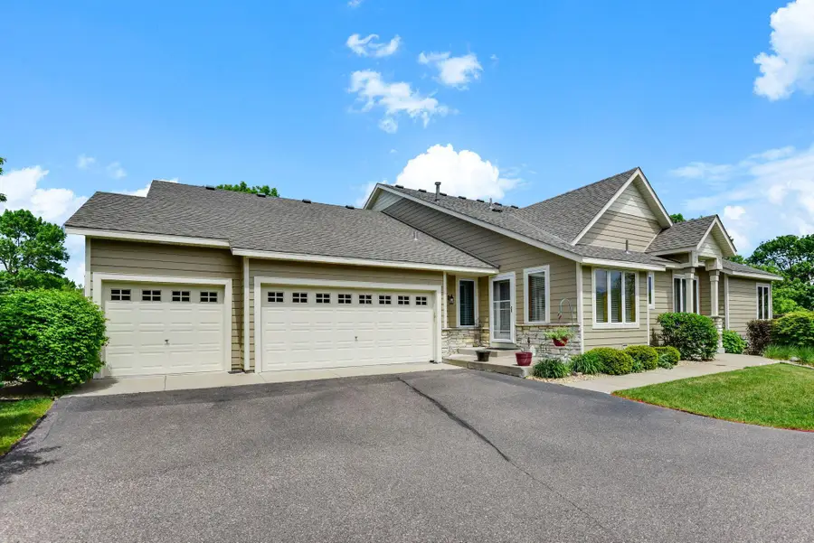 8813 Stonebrooke Court, Woodbury, MN 55125 - #2
