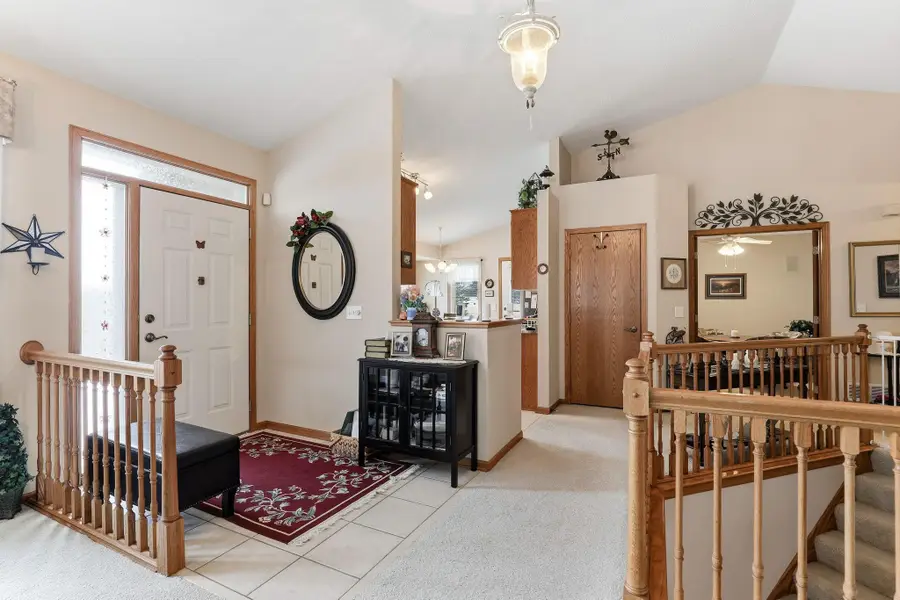 8813 Stonebrooke Court, Woodbury, MN 55125 - #3