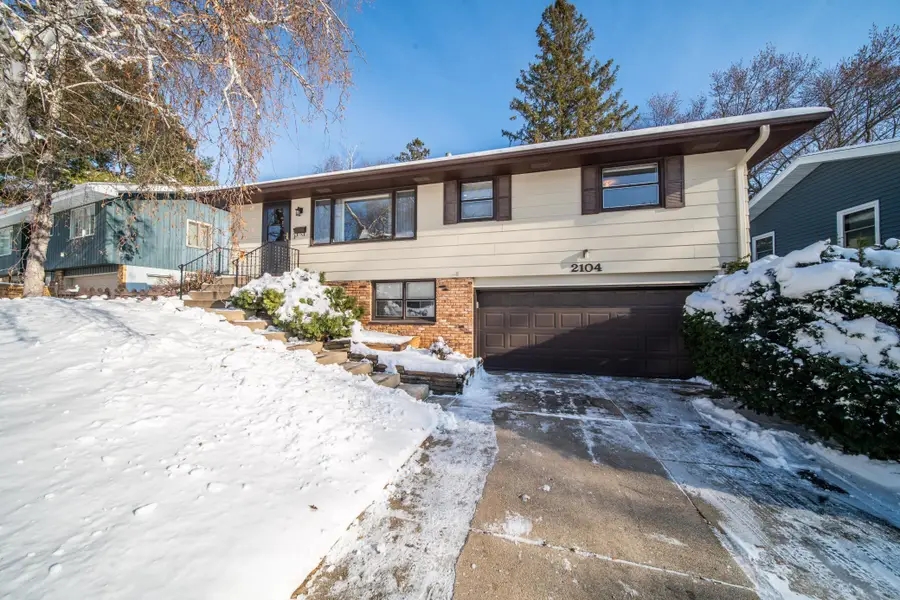 2104 21st Avenue Nw, Rochester, MN 55901 - Image #2