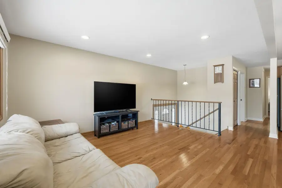 1650 Hickory Hill Drive, Eagan, MN 55122 - Image #3