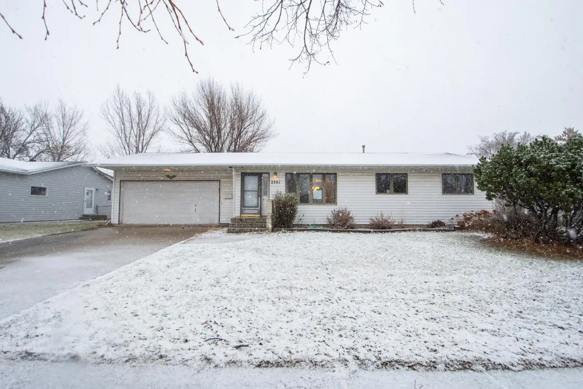 2301 23rd Avenue S, Fargo, ND 58103 - Image #1