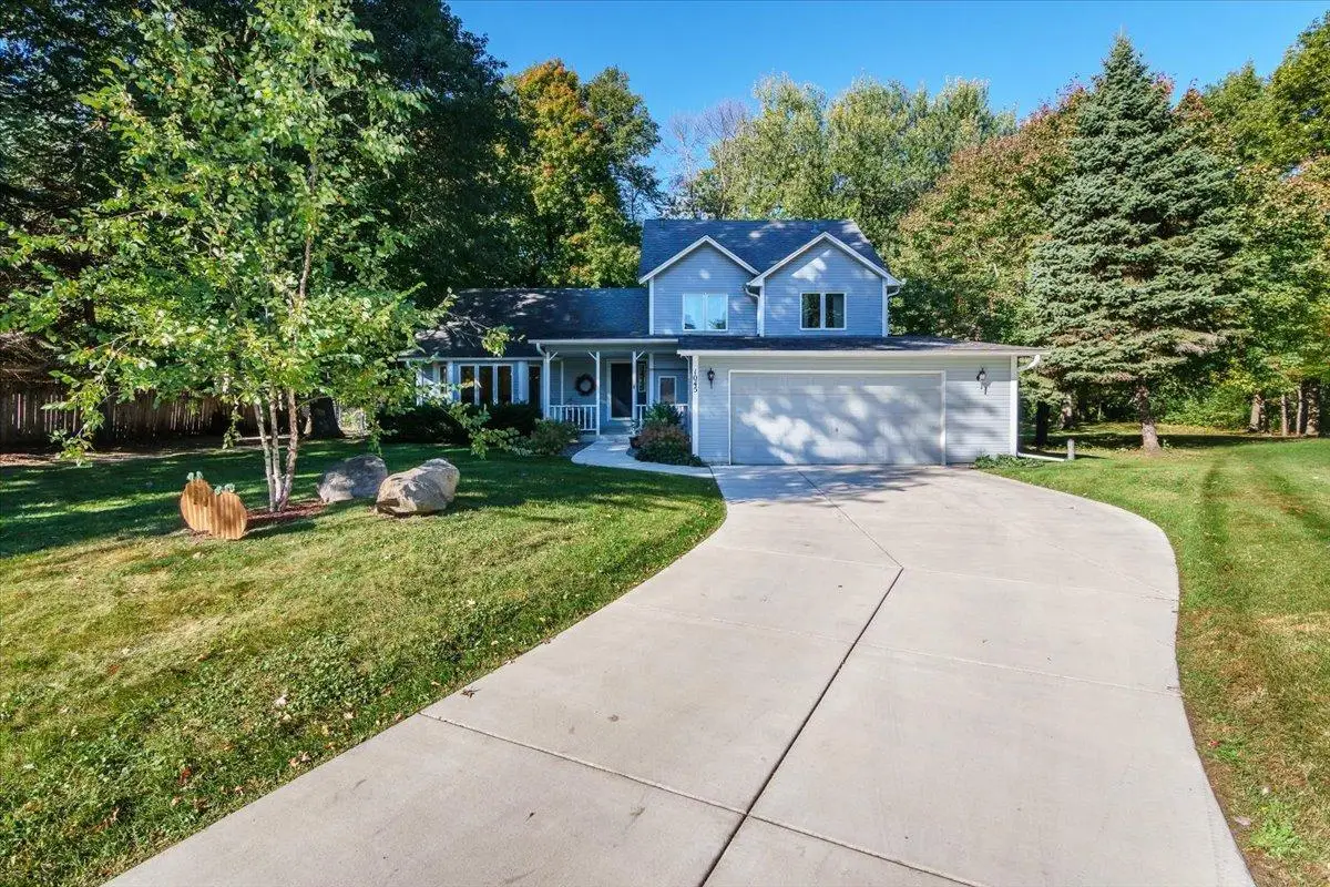 1045 Crest Ridge Court, Minnetrista, MN 55364 - Image #1