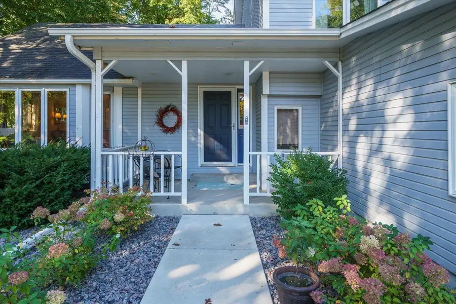 1045 Crest Ridge Court, Minnetrista, MN 55364 - Image #3