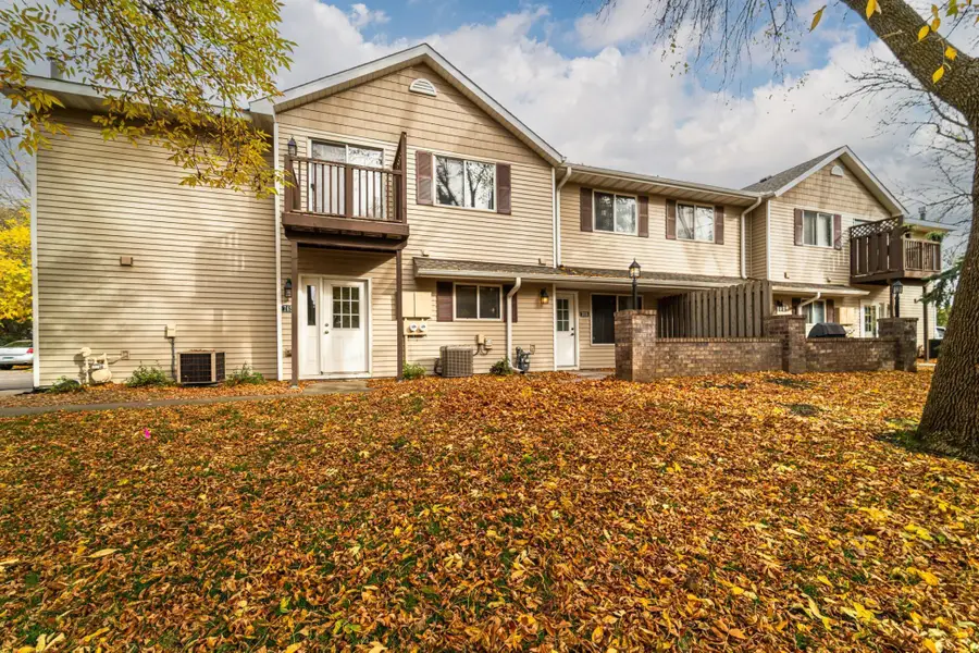 7656 13th Street N, Oakdale, MN 55128 - Image #2