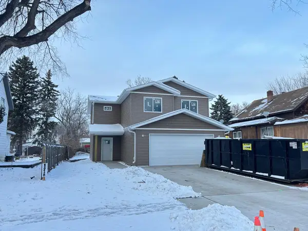 1018 3rd Avenue N, Moorhead, MN 56560