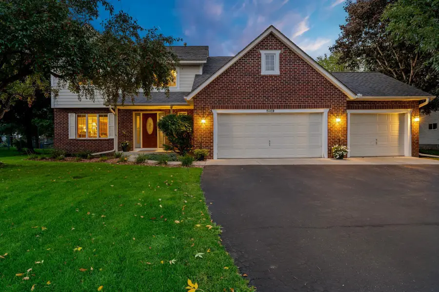 8769 Jewel Avenue S, Cottage Grove, MN 55016 - Image #2