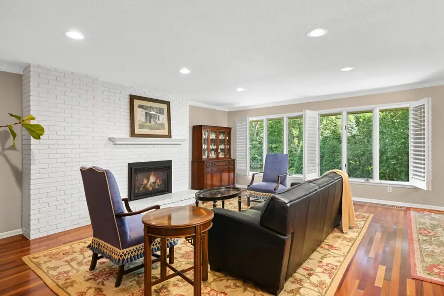 5315 Malibu Drive, Edina, MN 55436 - Image #3