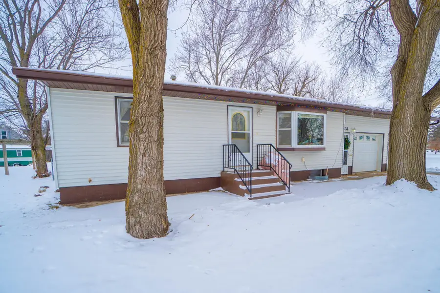 332 4th Street Nw, Perham, MN 56573 - Image #2
