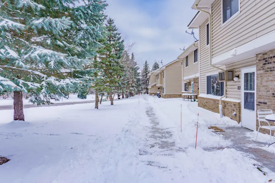 22 E 13th Street, Waconia, MN 55387 - Image #2