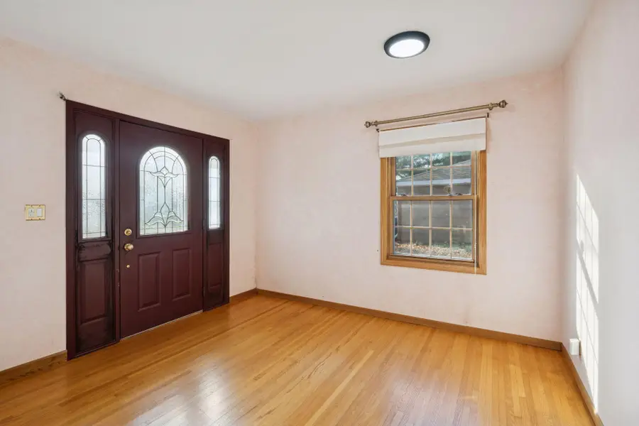 1312 E 93 1/2 Street, Bloomington, MN 55425 - Image #3