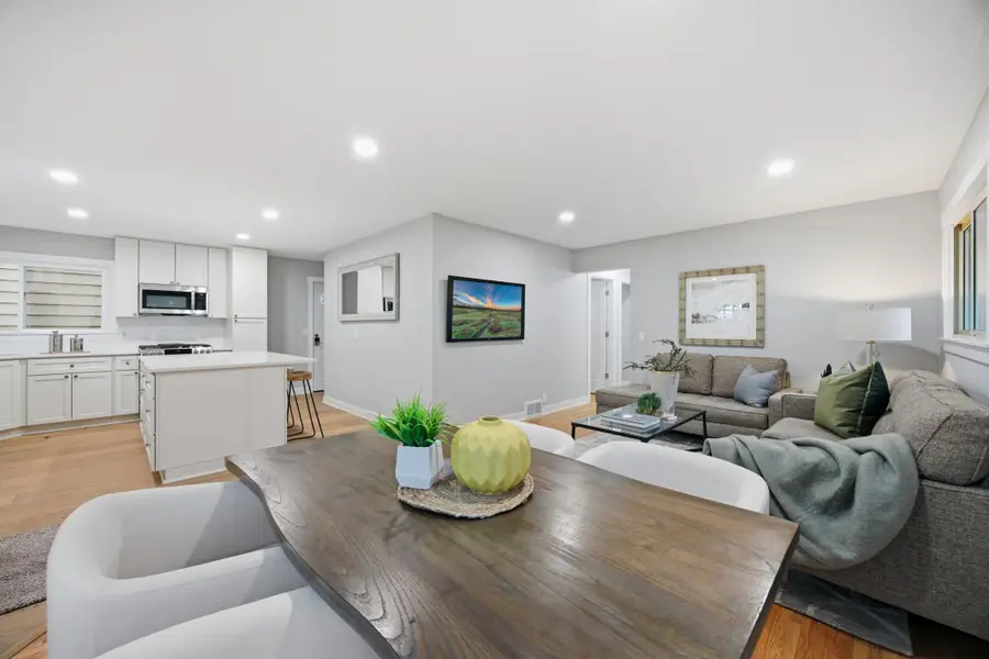 2931 Chowen Avenue N, Robbinsdale, MN 55422 - Image #3