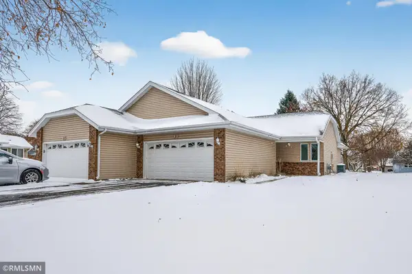 9 Oak Leaf Lane, Circle Pines, MN 55014