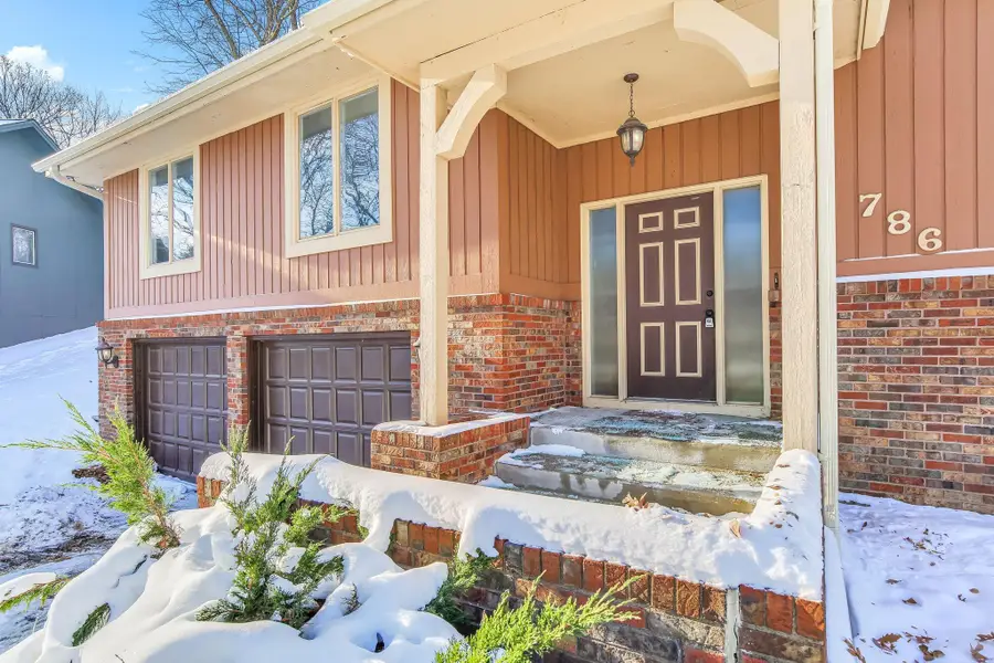 786 Torchwood Court, New Brighton, MN 55112 - Image #3