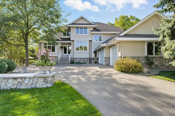 7601 S Bay Drive, Bloomington, MN 55438