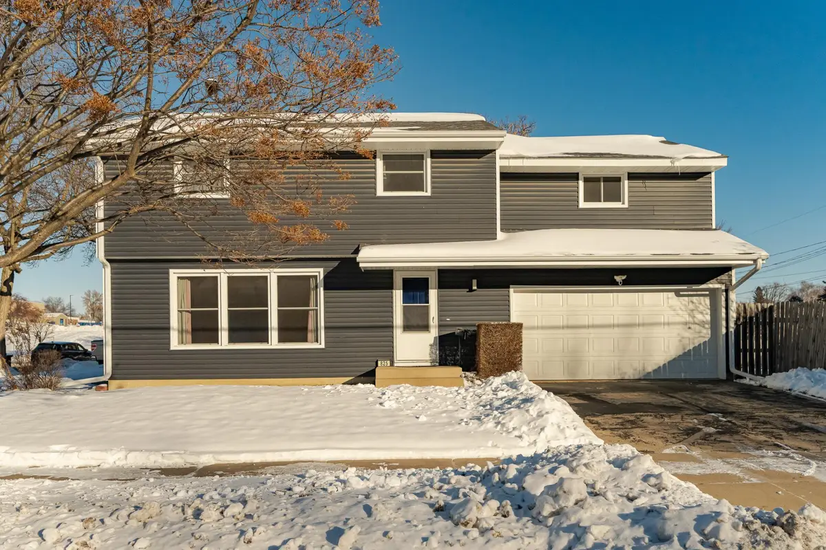 825 Elton Hills Drive Nw, Rochester, MN 55901 - Image #1