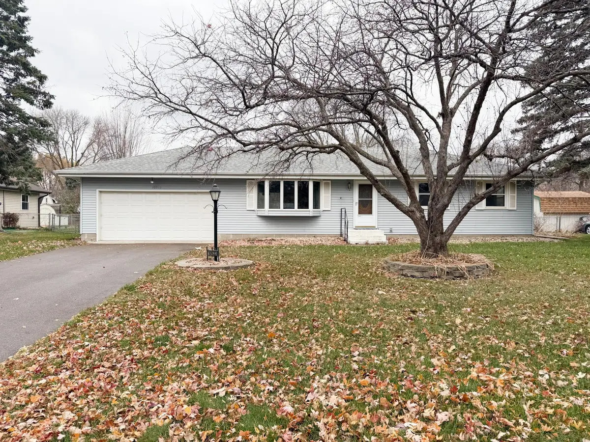 10933 Gettysburg Avenue N, Champlin, MN 55316 - Image #1