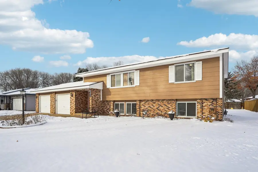 621 Menke Avenue, Shakopee, MN 55379 - Image #3