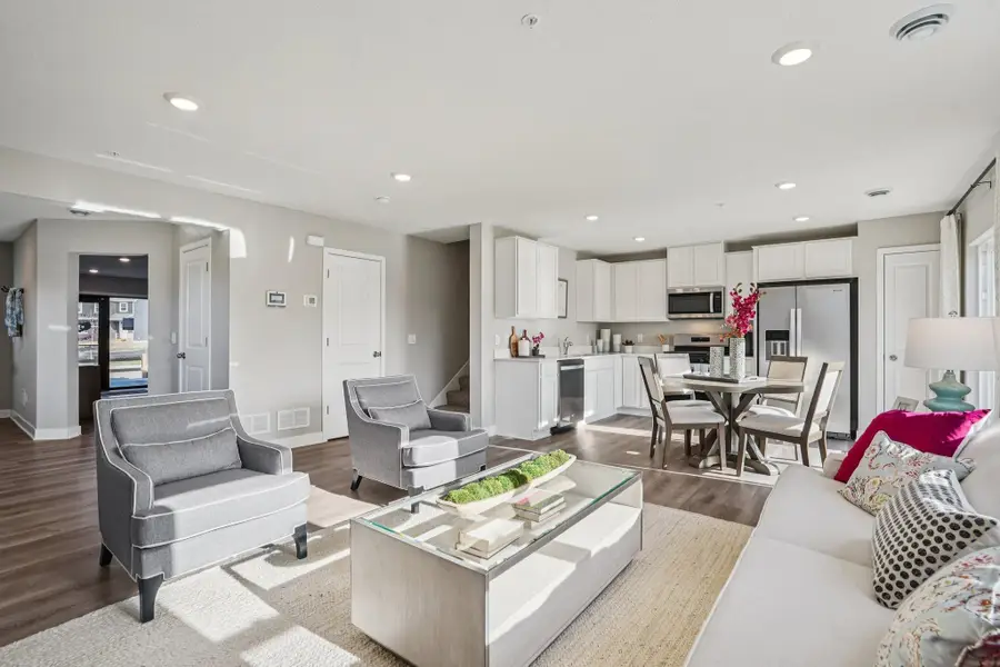 17563 Driscoll Place, Lakeville, MN 55044 - Image #3