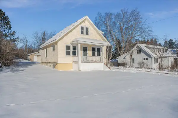 3933 W Austin Street, Duluth, MN 55803