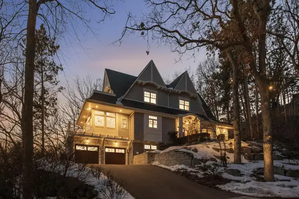 6500 Indian Hills Pass, Edina, MN 55439