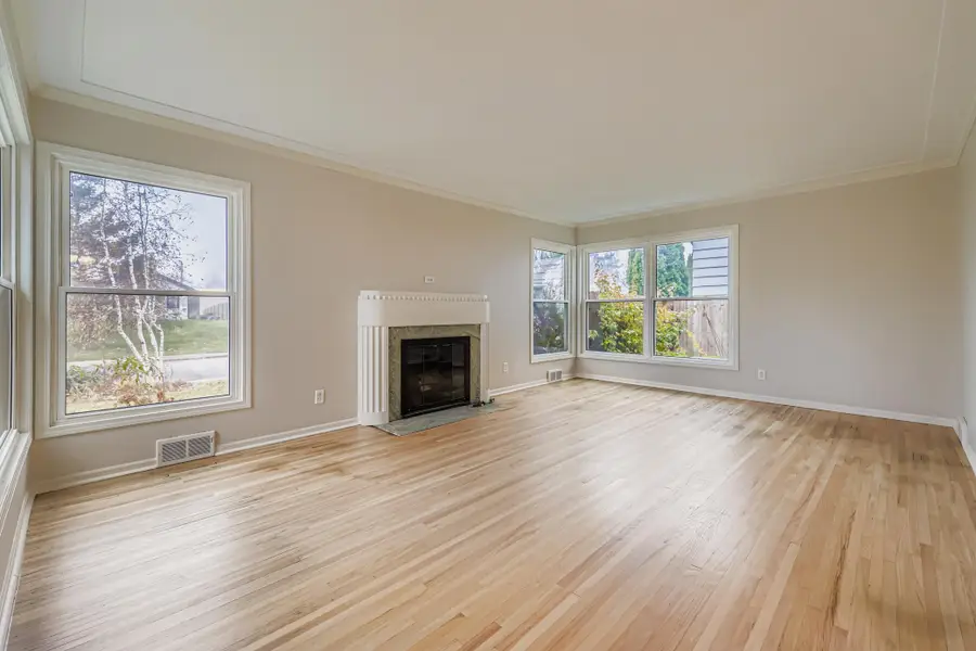 1581 Pinehurst Avenue, Saint Paul, MN 55116 - Image #2