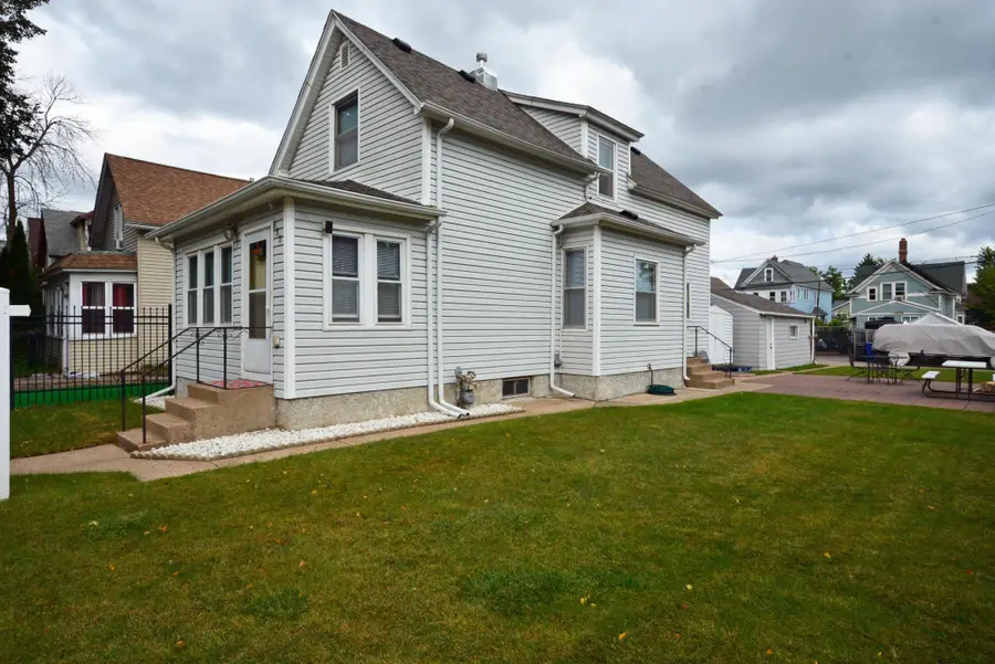 653 Thomas Avenue, Saint Paul, MN 55104 - Image #2