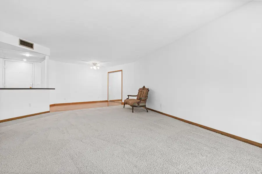 132 Demont Avenue E #136, Little Canada, MN 55117 - Image #3