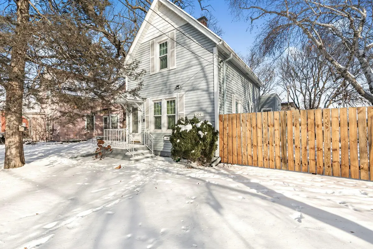 204 Wilson Avenue Ne, Saint Cloud, MN 56304 - Image #1