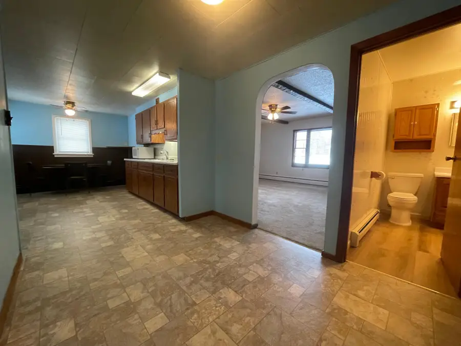 204 E Benton Street, Le Roy, MN 55951 - Image #2