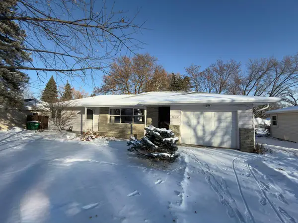 4832 Maryland Avenue N, Crystal, MN 55428