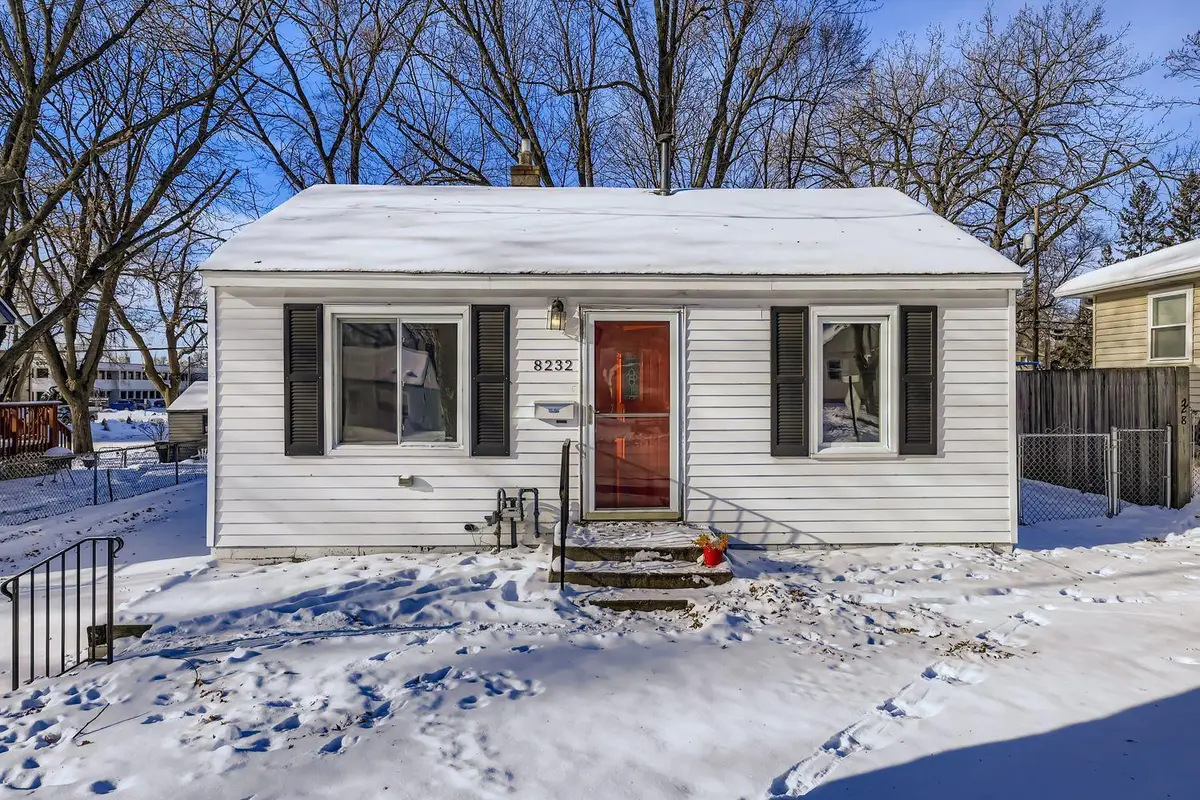 8232 Wentworth Avenue S, Bloomington, MN 55420 - Image #1