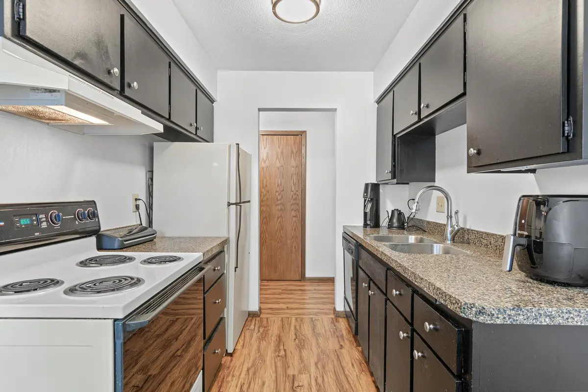 807 11th Avenue S #6, Hopkins, MN 55343 - #1